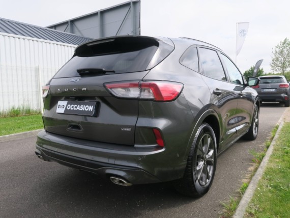 FORD Kuga auem_AE12556_03_hd.jpg